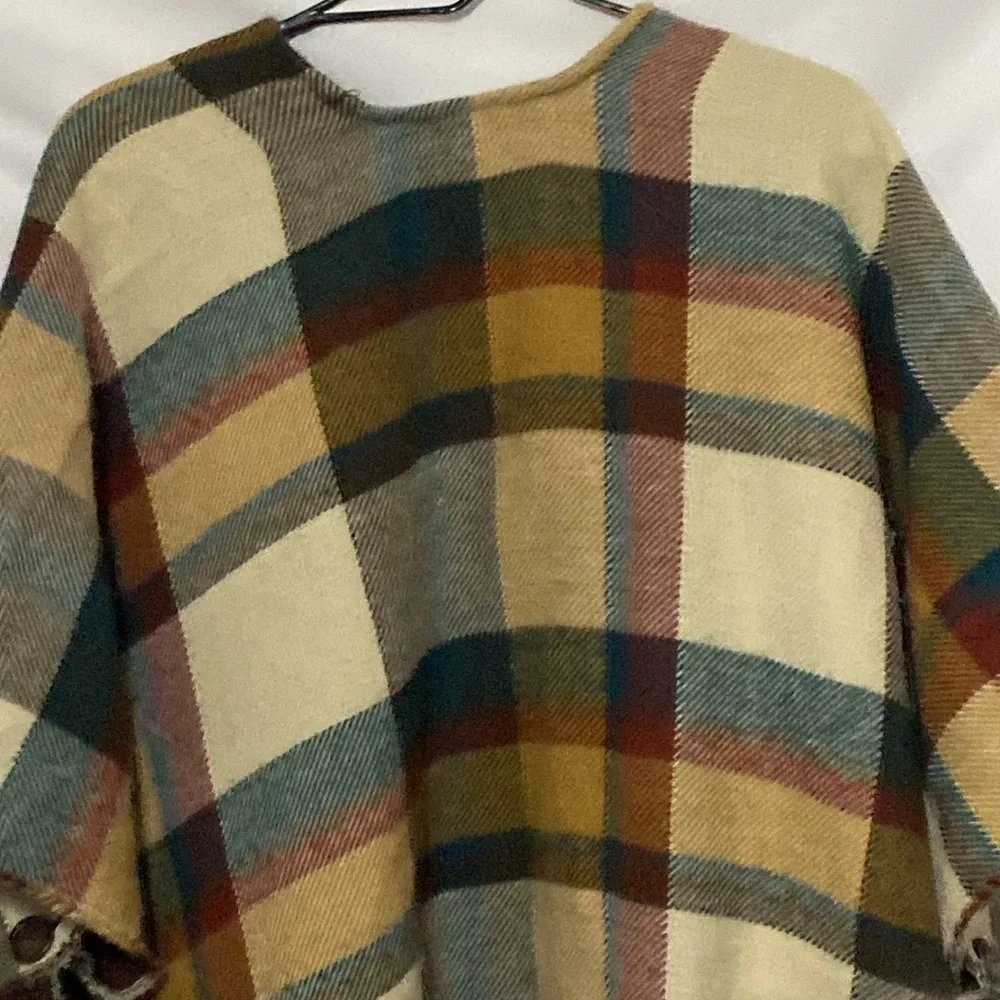 Charter Club One‎ size Multicolor Plaid Fringe Wrap BUTTON AT SIDES FALL COLORS